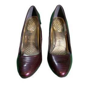 E change by Charles David purple: plum heels